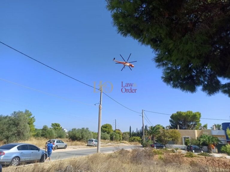 Υπό έλεγχο η πυρκαγιά στη Ραφήνα – Εκκένωση οικισμού (βίντεο και εικόνες)