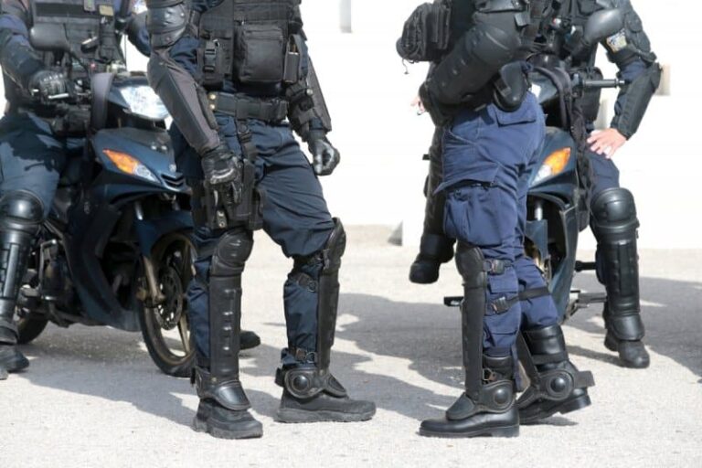 Επιτέθηκαν με πέτρες σε αστυνομικούς της ΔΡΑΣΗ στην Κυψέλη – Δυο συλλήψεις