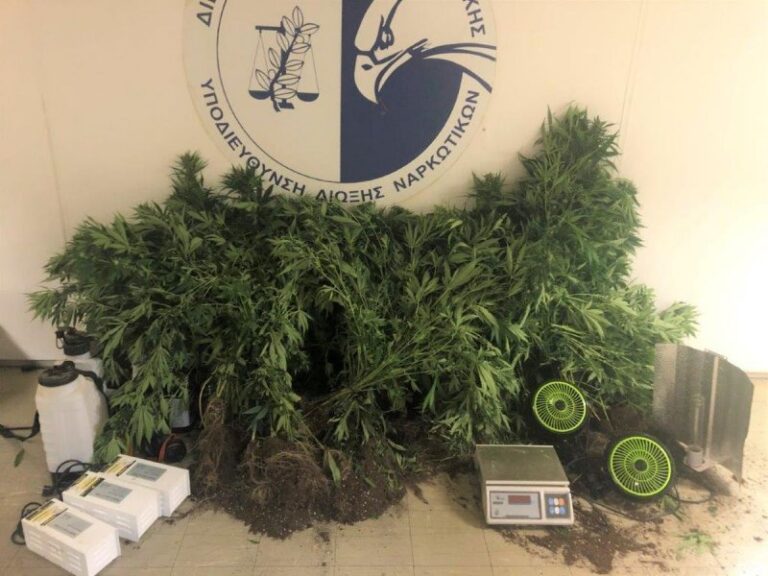 Δουλειές με… «φούντες» σε σπίτι στη Λούτσα! – Τρεις συλλήψεις (εικόνες)