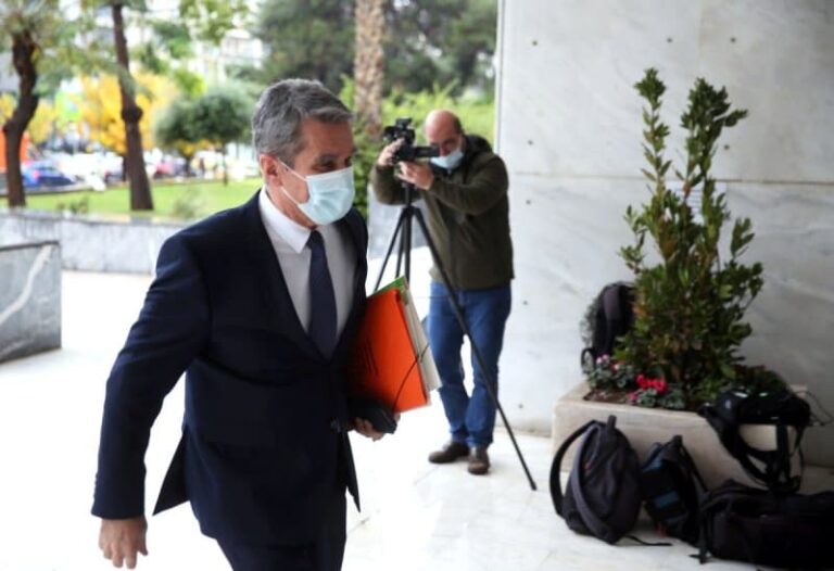 Μαραθώνια κατάθεση Λοβέρδου για το σκάνδαλο Novartis