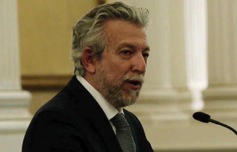 Απάντηση Κοντονη σε ΣΥΡΙΖΑ για κώδικες: «Κοπτοραπτική και μάλιστα κακής ποιότητας»