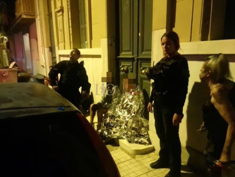 Αποκλειστικό: Αστυνομικοί της ΔΙΑΣ έσωσαν ηλικιωμένους από φωτιά στην Κυψέλη (εικόνες)