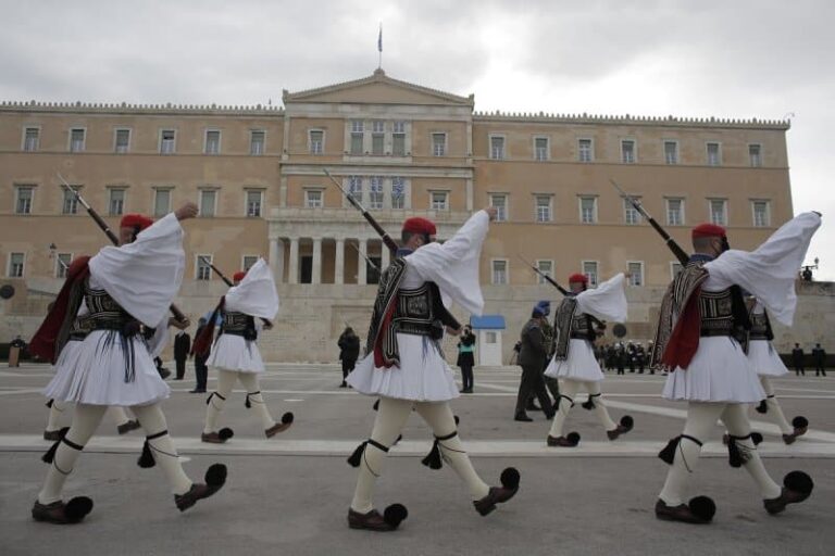 Ποιοί ήταν οι δύο αθέατοι πρωταγωνιστές της άψογης διοργάνωσης της 25ης Μαρτίου;