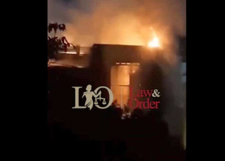 Βίντεο-ντοκουμέντο από τη φωτιά σε εστιατόριο στο Παλαιό Φάληρο