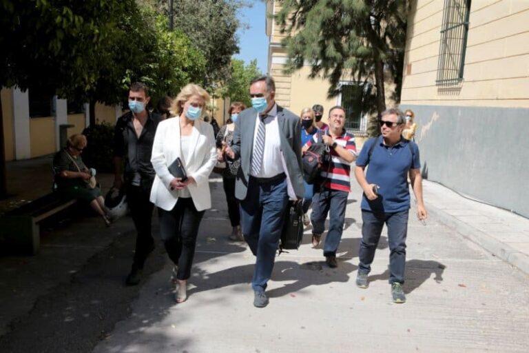 Τραγωδία στο Μάτι: Ελεύθερη χωρίς περιοριστικούς όρους η Ρένα Δούρου