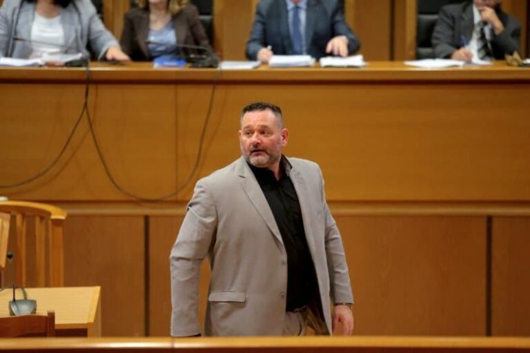 New York Times: Πού είναι ο Λαγός;