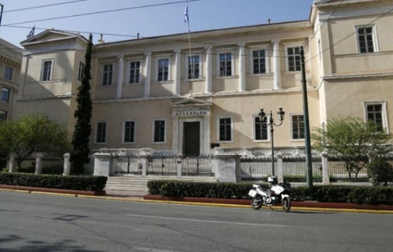 Οι δικαστικοί υπάλληλοι του ΣτΕ ζητούν αυξημένα μέτρα προστασίας για τον κορονοϊό