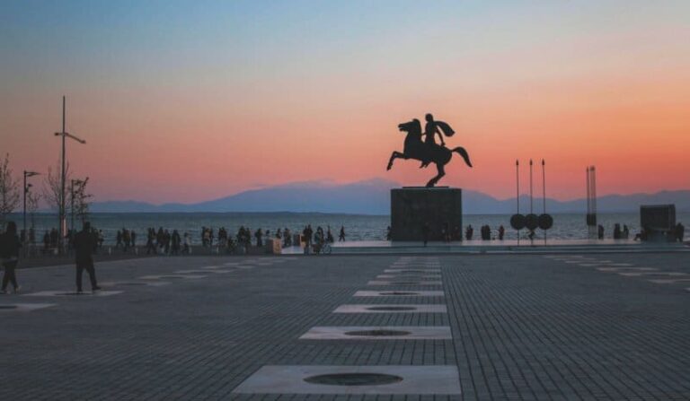 Κυκλοφοριακές ρυθμίσεις στη Θεσσαλονίκη το Σάββατο – Πού θα απαγορεύεται η στάθμευση