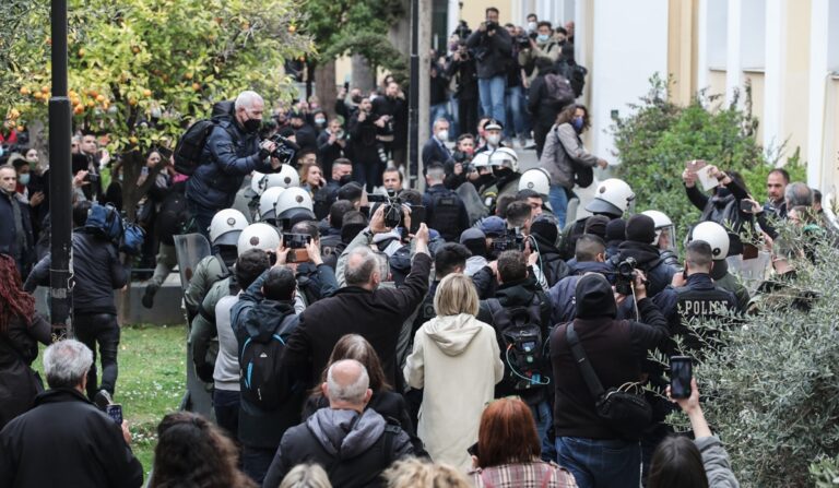 Αναχώρησε ο δικηγόρος της Ρούλας Πισπιρίγκου από τη ΓΑΔΑ – Με ποιον θα αναλάβει την υπόθεση και τι δηλώνει η 33χρονη