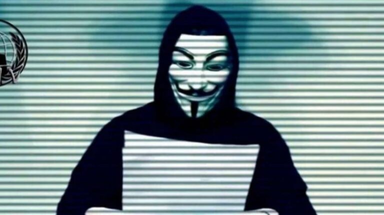 Πόλεμος στην Ουκρανία: Οι Anonymous κήρυξαν «κυβερνοπόλεμο» στη Ρωσία