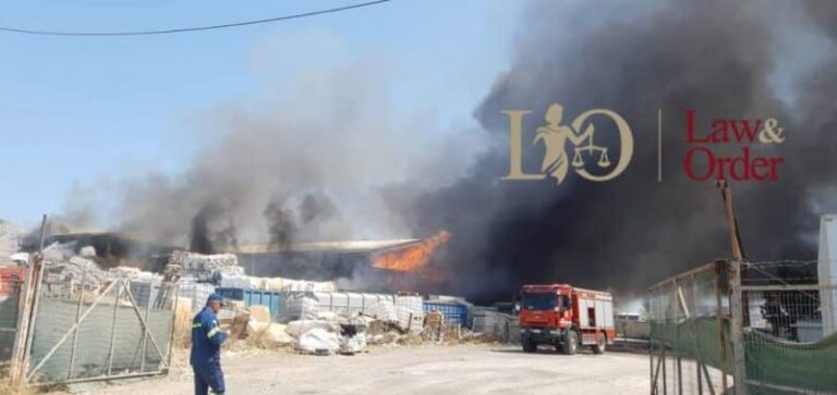 Εικόνες του L&O από τη φωτιά σε βιοτεχνία στον Ασπρόπυργο