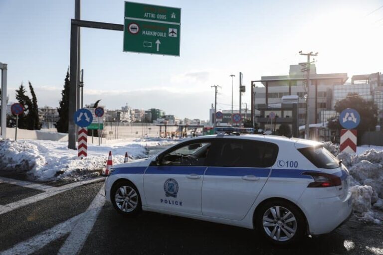 Γιατί αποφεύγουν να ευχαριστήσουν τους αστυνομικούς; – Περίεργη αφωνία από «λαλίστατους» υπουργούς