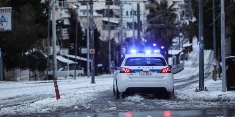 Καλλιακμάνης: «Διοικητές ζητούσαν από αστυνομικούς να είναι στην υπηρεσία έστω με τα πόδια»
