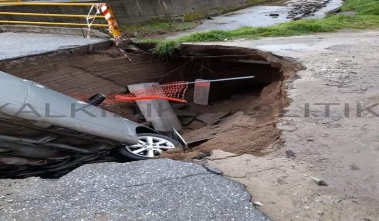 Άνοιξε η γη και «κατάπιε» ΙΧ στη Χαλκιδική