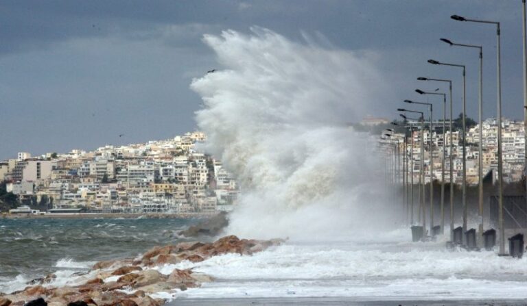 Απαγορευτικό απόπλου από Πειραιά, Ραφήνα και Λαύριο