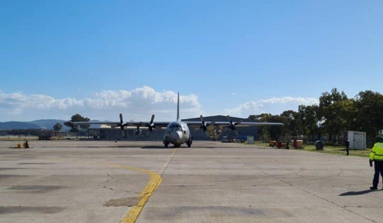 Έφυγαν για την Ουκρανία τα C-130 με αμυντικό υλικό από την Ελλάδα (εικόνες & βίντεο)