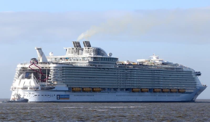 cruise ship symphony 20 12 2021