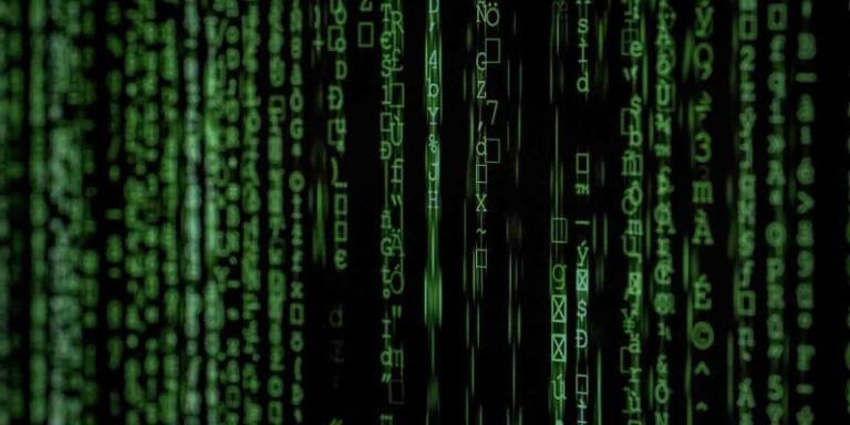 ΗΠΑ και Βρετανία κατηγορούν τη Ρωσία για κυβερνοεπιθέσεις