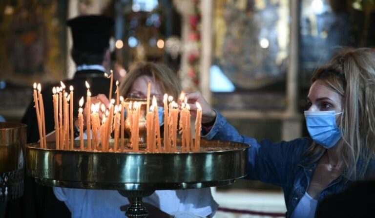 Πρωτοπορεί ο Μητροπολίτης Ιωαννίνων: «Οι πιστοί να κάνουν τηλεφωνική κράτηση πριν έρθουν στις εκκλησίες τα Χριστούγεννα» (βίντεο)