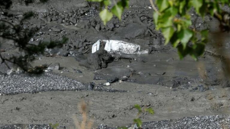 Ελβετία: Αγνοείται ένας άνδρας και μια 6χρονη μετά από καταιγίδα