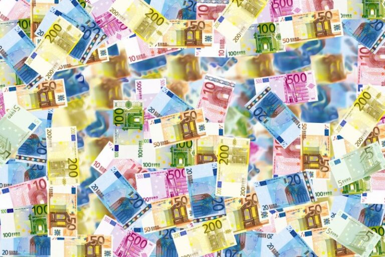 Spiegel: Η Ελλάδα δανείζεται φτηνότερα από τις ΗΠΑ