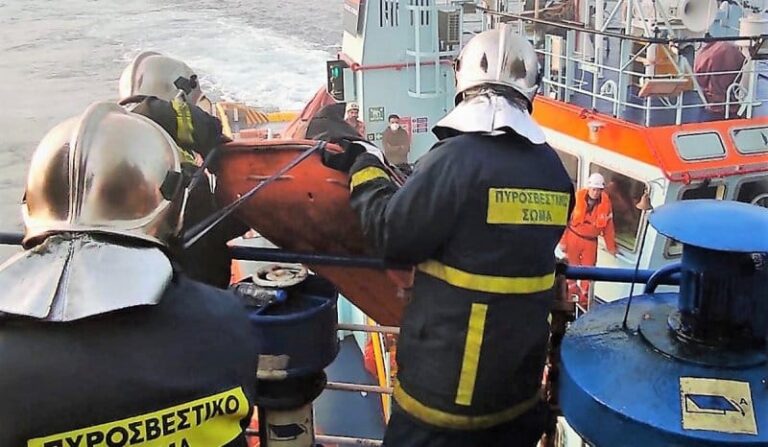 Euroferry Olympia: Εντοπίστηκαν άλλοι 2 νεκροί οδηγοί (βίντεο)