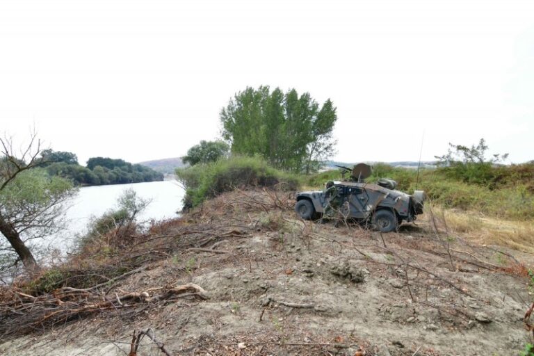 Νέα προκλητικά επεισόδια με τουρκικά πυρά στον Έβρο