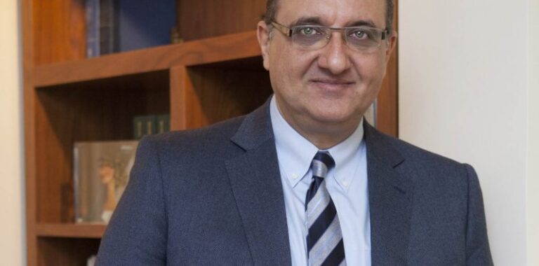 Γιατί σταματά τις τηλεοπτικές εμφανίσεις ο Εξαδάκτυλος;