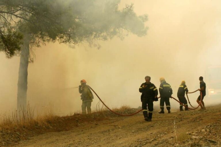 Υψηλός κίνδυνος πυρκαγιάς και σήμερα – Δείτε στον χάρτη ποιες περιοχές είναι στο «κόκκινο»