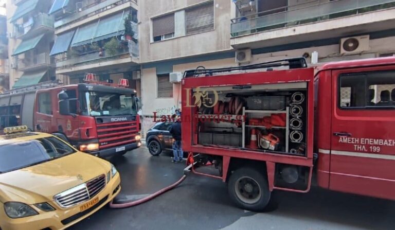 Πυρκαγιά ξέσπασε σε διαμέρισμα στο Γκύζη (εικόνες & βίντεο)