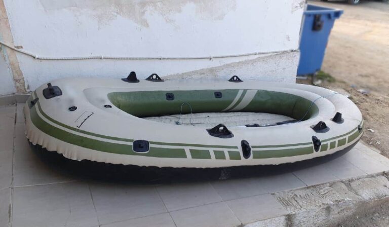 Φουσκωτή βάρκα