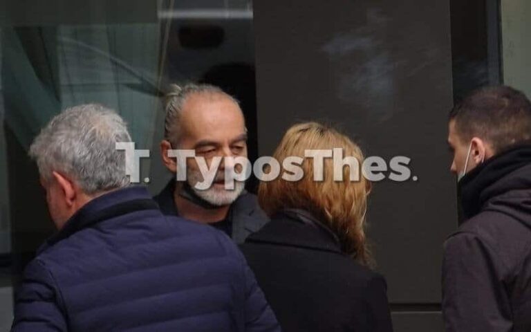 Θεσσαλονίκη: Στα δικαστήρια οι γονείς και οι φίλοι του αδικοχαμένου Άλκη (VIDEO)