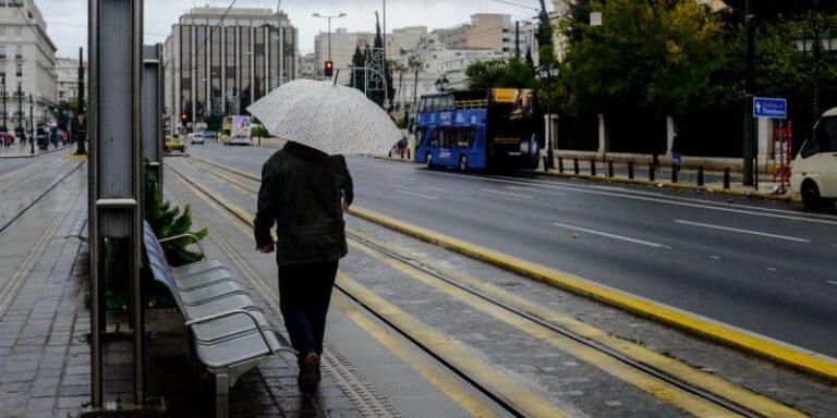 Kαιρός: Κρύο και τοπικές βροχές – Πού θα χιονίσει