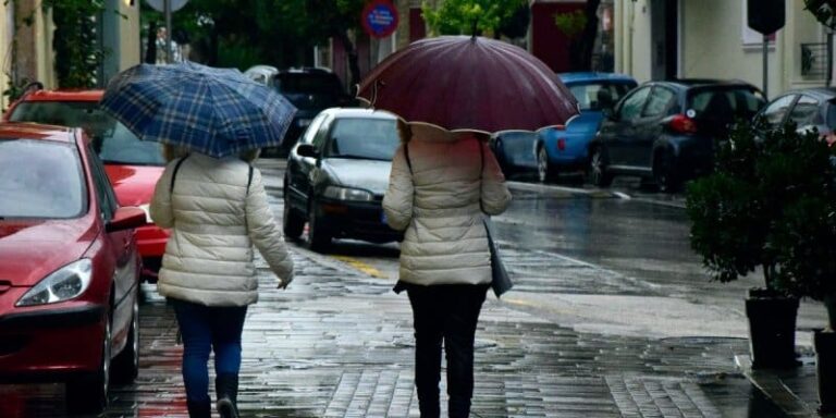 Καιρός: Έρχονται τοπικές βροχές και καταιγίδες στα δυτικά