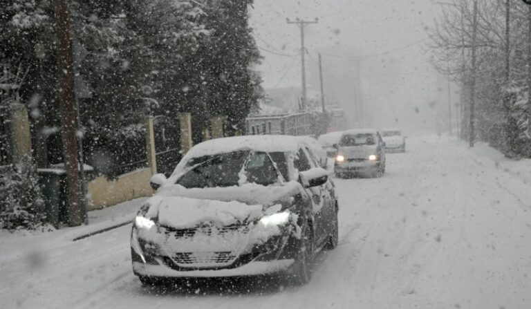 Η Αστυνομία συνιστά στους κατοίκους της Αττικής να αποφύγουν τις άσκοπες μετακινήσεις