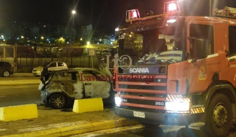 Μεγάλα επεισόδια οπαδών ΑΕΚ και Ολυμπιακού στο Πέραμα – Καμένα οχήματα και συλλήψεις (εικόνες & βίντεο)