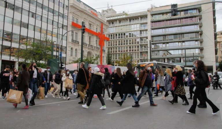 Κορονοϊός – γεωγραφική κατανομή: Στην «κορυφή» η Αττική με 2.200 κρούσματα, 1.162 στη Θεσσαλονίκη και 233 στη Λάρισα