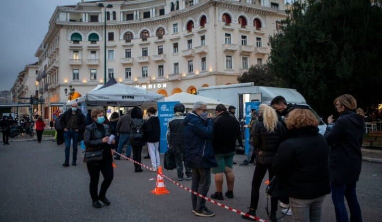 Επικεφαλής ιολόγος στη Νότια Αφρική: Η μετάλλαξη «Όμικρον» θα επικρατήσει (βίντεο)