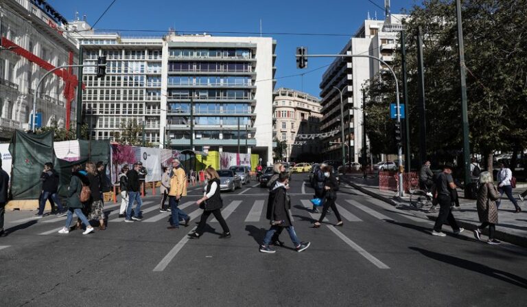 Κορονοϊός: Εντοπίστηκαν 4.036 νέα κρούσματα, σημειώθηκαν 79 θάνατοι και 624 διασωληνωμένοι