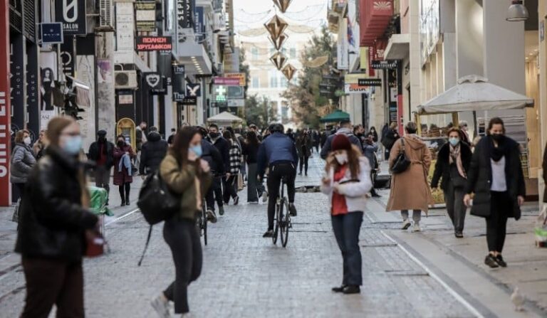 Κορονοϊός: 101 θάνατοι, 672 διασωληνωμένοι και 18.834 νέα κρούσματα