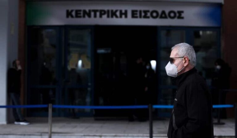 «Βόμβα» ΠΟΥ: «Οι τρίτες δόσεις θα παρατείνουν την πανδημία – Προσφέρουν στον ιό πιθανότητες να μεταλλαχθεί»