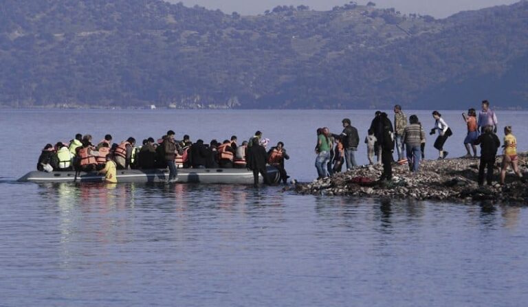 Ξεβράστηκαν πτώματα μεταναστών στη Λιβύη – Αγνοούνται 60 άτομα (βίντεο)