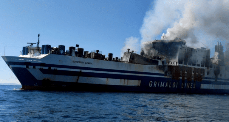Βίντεο της Πυροσβεστικής από το πλοίο Euroferry Olympia