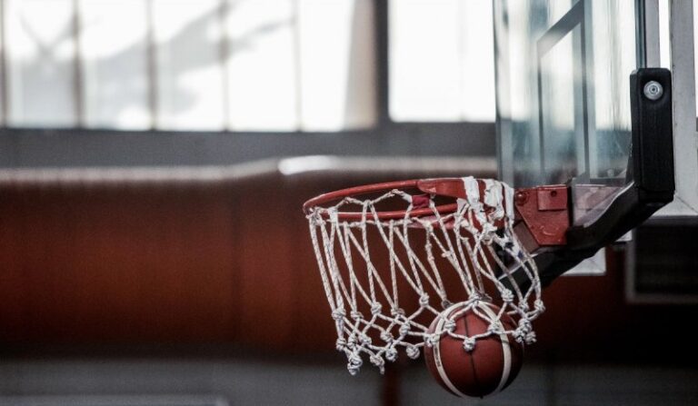 Φιλικός Αγώνας Ποδοσφαίρου μεταξύ της Εθνικής Ομάδας Ενόπλων Δυνάμεων και του Ιωνικού Νέας Φιλαδέλφειας