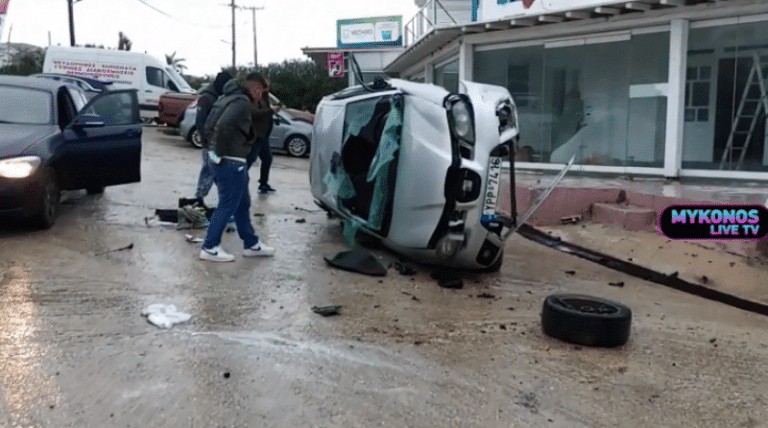 Σοκαριστικό τροχαίο με δύο τραυματίες στην Μύκονο – Εκτινάχθηκε 20 μέτρα μακριά ο κινητήρας του ΙΧ! (βίντεο)