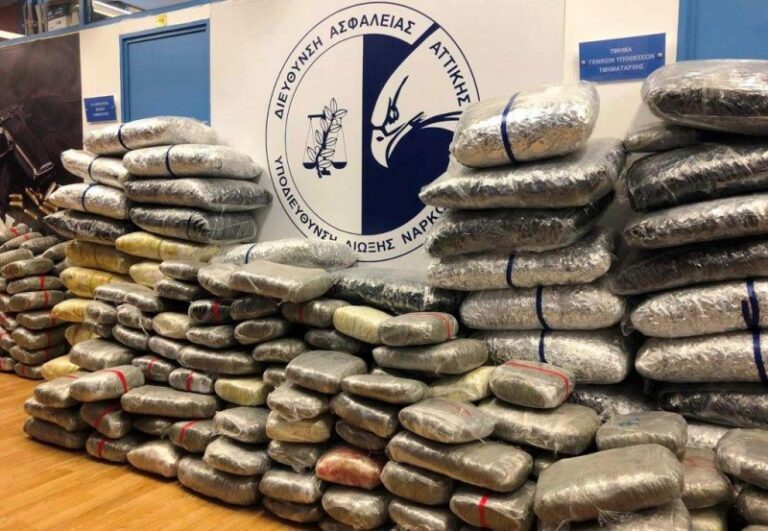 Εξαρθρώθηκε σπείρα διακίνησης ναρκωτικών – Συνελήφθη και ένας ανήλικος