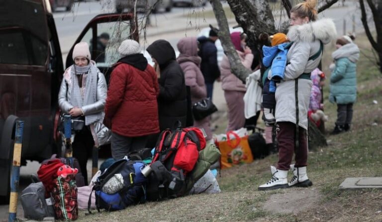 Υπ. Προστασίας του Πολίτη: Πάνω από 500 Ουκρανοί πρόσφυγες ήρθαν στην Ελλάδα το τελευταίο 24ωρο