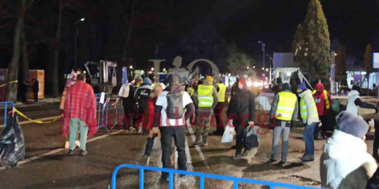 Μαθήματα διαχείρισης προσφυγικών ροών από τη Ρουμανία – Έστησαν camp σε δυο ημέρες