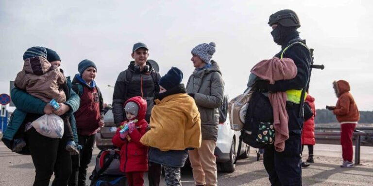 Ουκρανία: Παιδιά εγκλωβισμένα στη Μαριούπολη, μεταφέρθηκαν σε φιλορωσική περιοχή