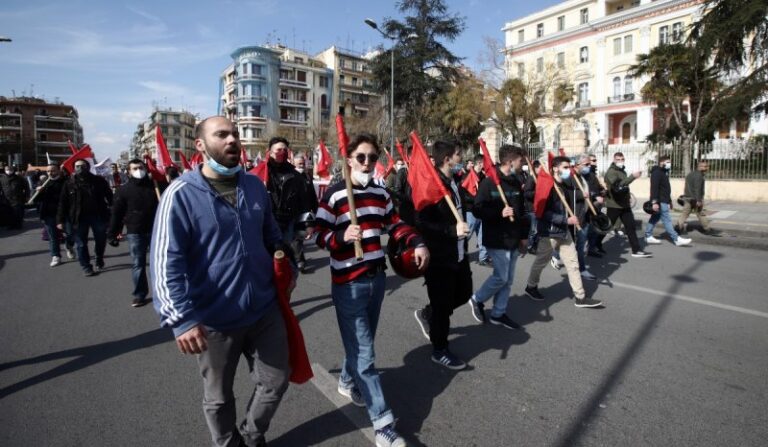 ΠΑΜΕ: Κάλεσμα προς τα συνδικάτα για την απεργία στις 6 Απρίλη